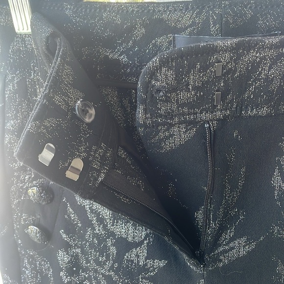 WHBM ‘Jolie’ Button Straight Luxe Stretch Pant - Picture 9 of 13